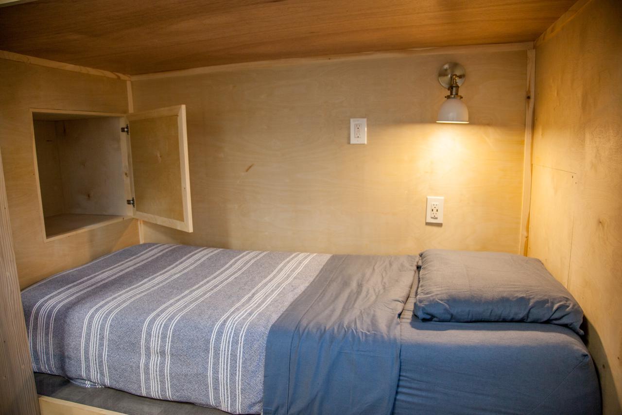 Dormshare * Los Angeles